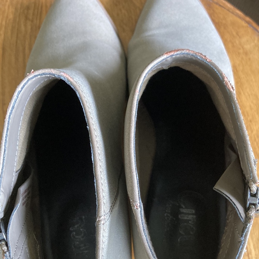Sam Edelman Bootie, 9.5 - Picture 2 of 7